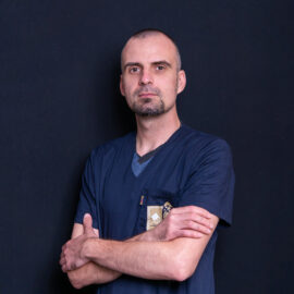 Д-р Стефан Иванов - Специализирана дентална клиника Бушкалова