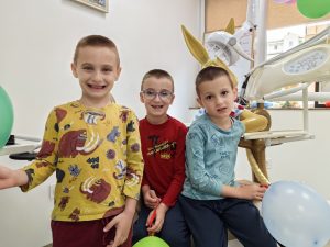 Тризнаци в кабинета на д-р Арсовска